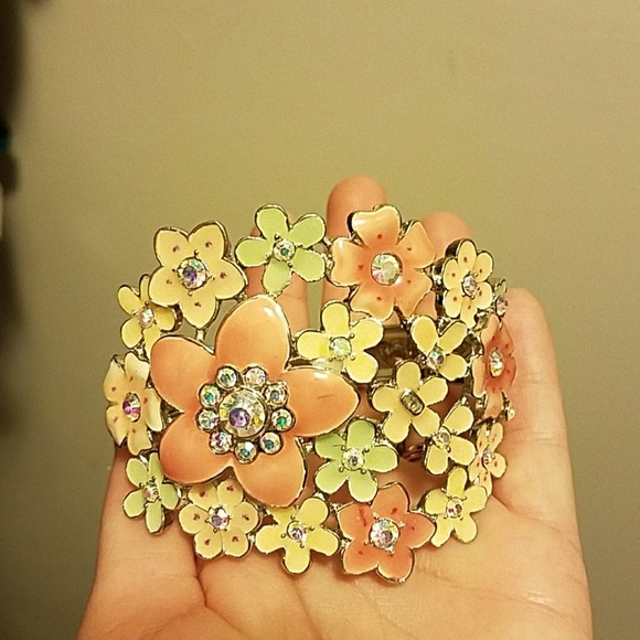 Fashion to Figure Jewelry - Bracelet